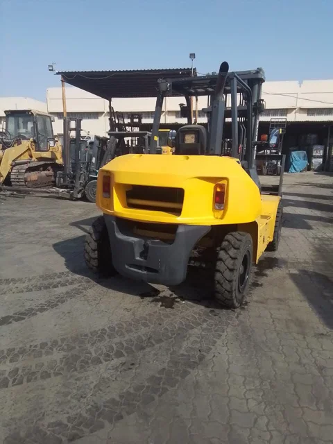 لیفتراک کوماتسو 6 تن